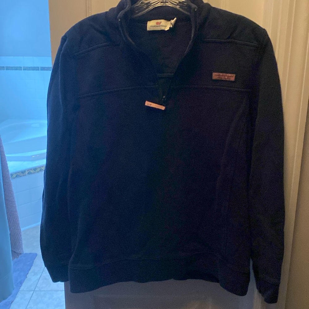 Vineyard vines sweatshirt
